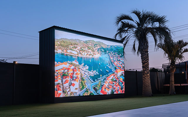 リゾート施設施⼯、設置⼯事